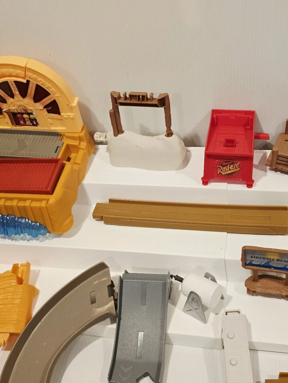 Disney Pixar Cars Playset Replacement Parts Set